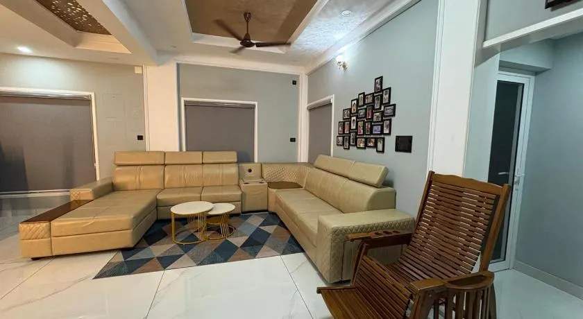 Evania Pool Suites - Image 1