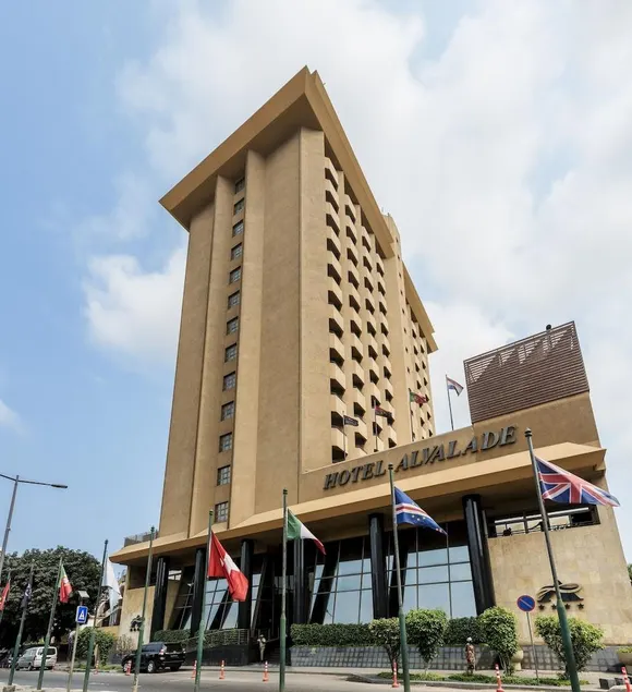 Hotel Alvalade - Image 1