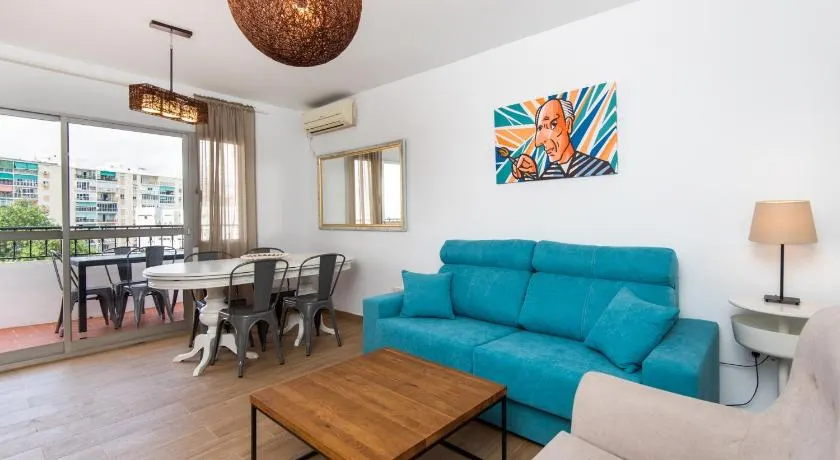 NEW 7th CORNER city center Apartment for groups - Image 1