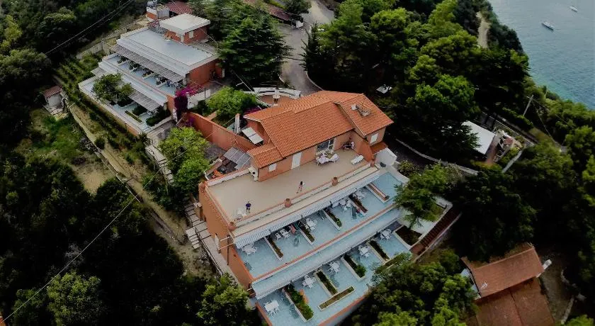 Elba Residence - Image 1
