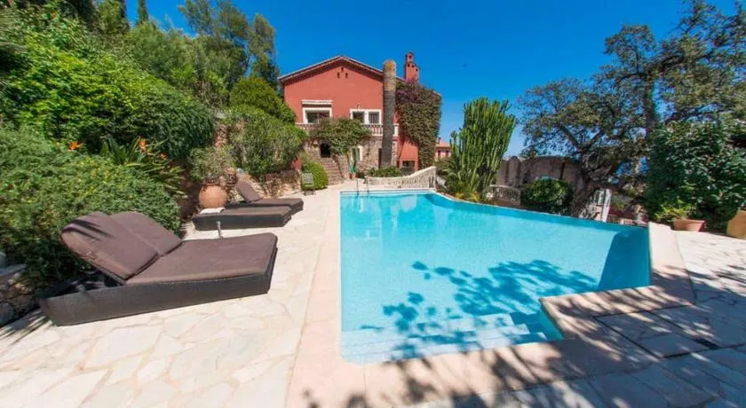 Villa lours - Image 1