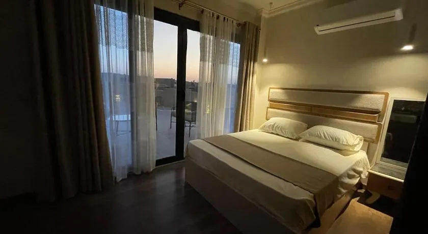 The Rooftop Retreat - Image 1