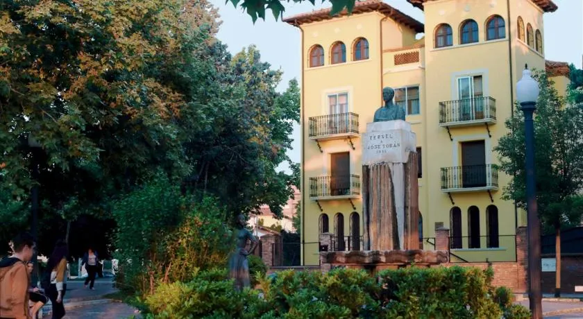 Fuente Torán Apartamentos - Image 1