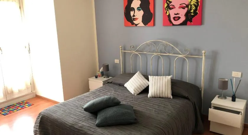 IRIDES ROOMS a un passo dai Parchi Divertimento - Image 1