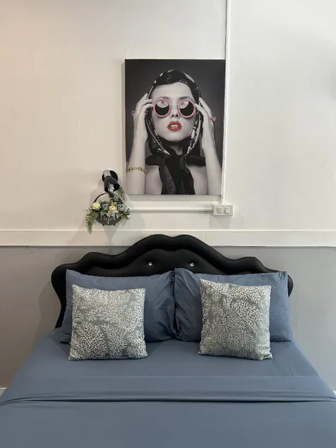 La Bella Guesthouse - Image 1