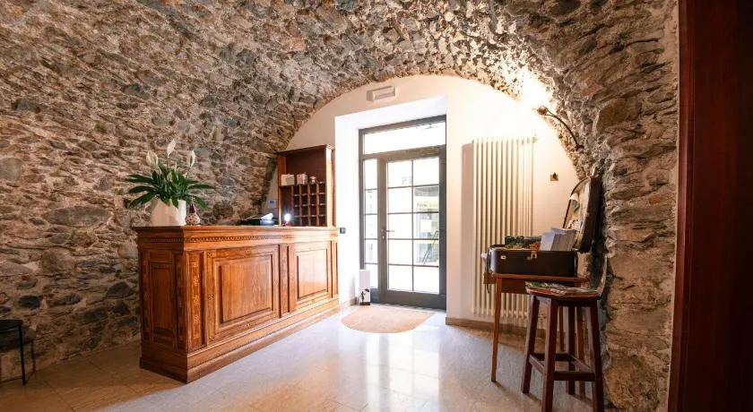Hotel Vittoria - Image 1