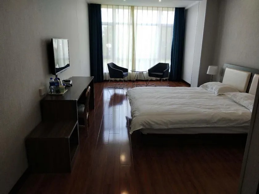 Home Inns Group - Baiyangdian Ripple Cloud Hotel, Xiong'an New Area - Image 1