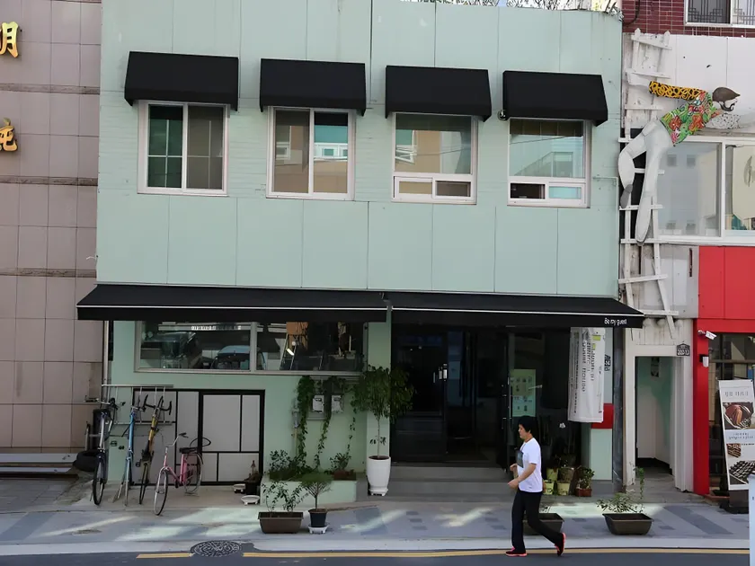 Nearest Guesthouse - Image 1