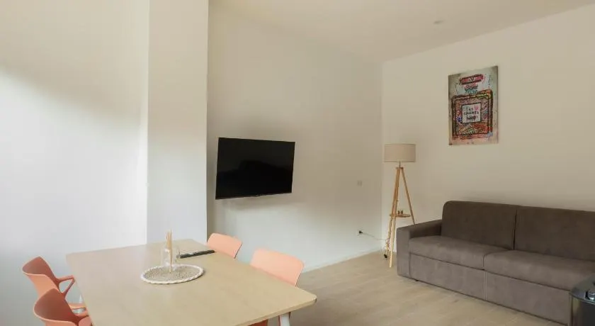 EUR Suites - Image 1