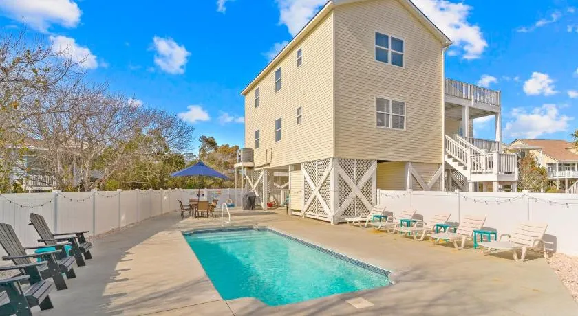 Isle Be Back:Dog Friendly | Private Pool | Balcony - Image 1