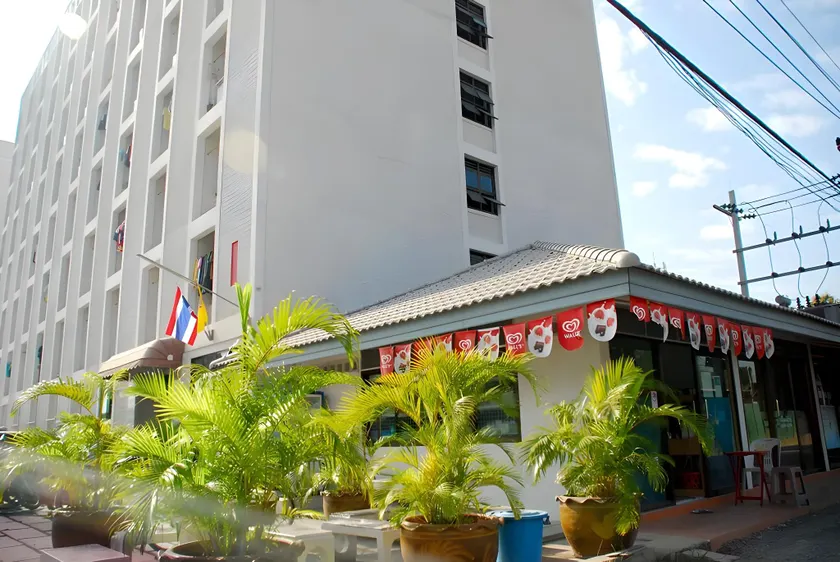 Sabai Mansion - Image 1