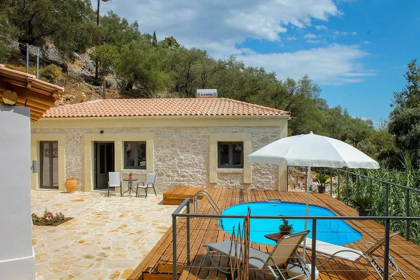 Spectacular two-bedroom villa near Agni bay - Image 1