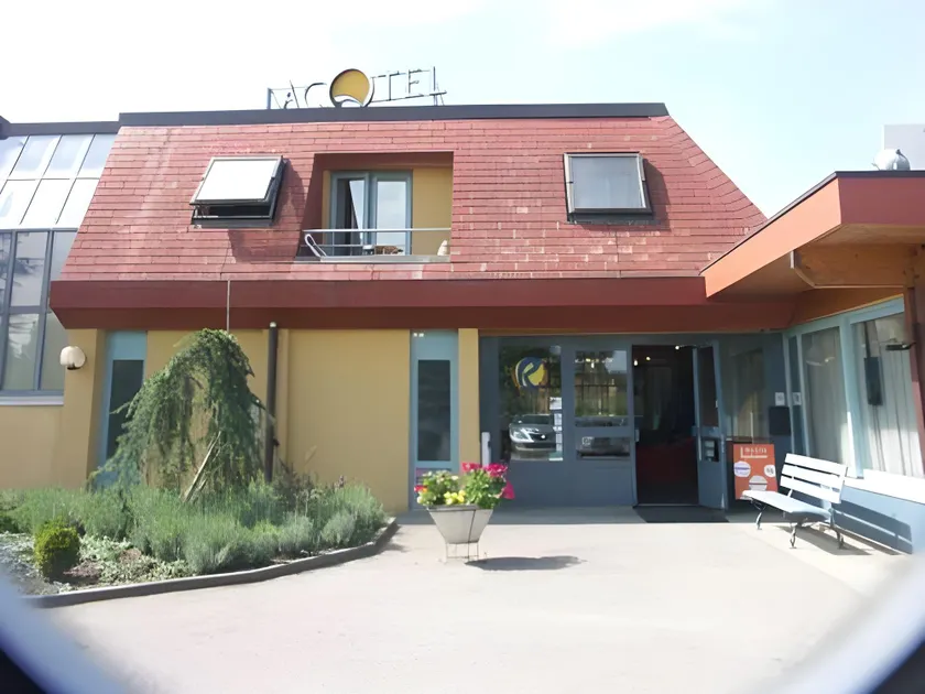 Hotel Lacotel - Image 1