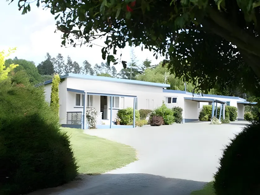 Alma Motel - Image 1