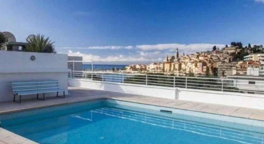 Le Lodge, T2 classé 3 étoiles avec jardin, parking, piscine & mer à 2 pas - Image 1