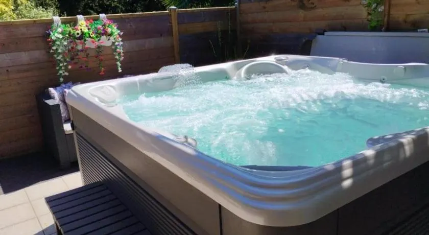 Nuit etoile et jacuzzi - Image 1