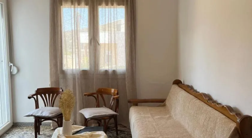 Anna grandmas house - Image 1