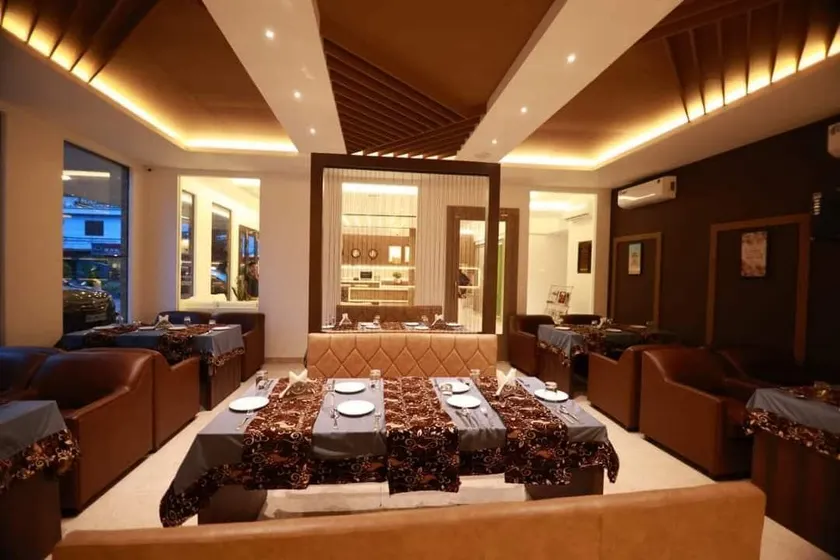 Hotel Palace En Paradise - Image 1
