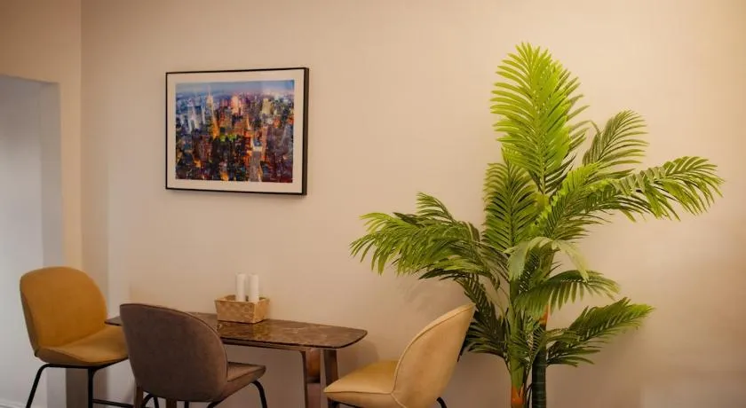 Cozy and stylish 2 bedroom home - Image 1