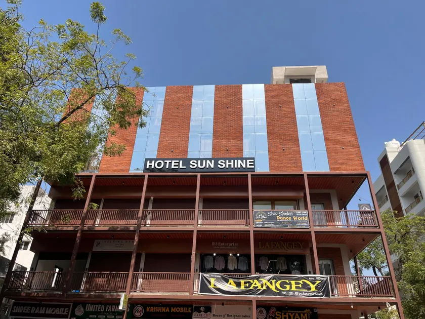 hotel sun shine - Image 1