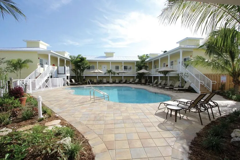Beach Club at Siesta Key by RVA - Image 1