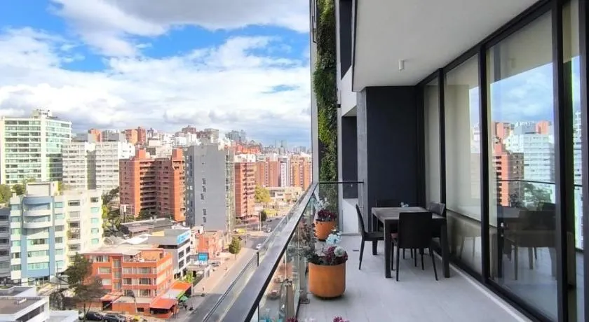Essence Panoramic Terrace Suite Private 11th Floor Views - Image 1