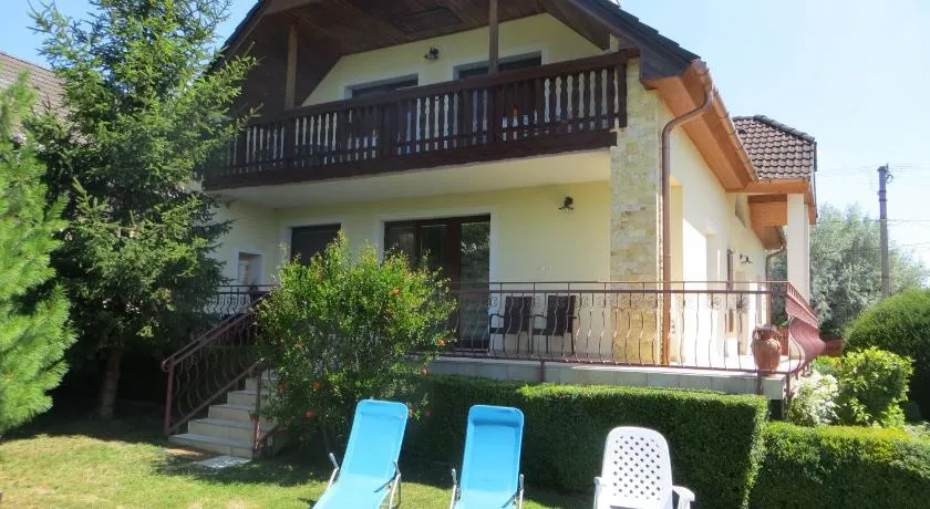 Vadvirág Apartman - Image 1