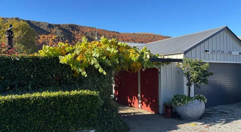 Arrowtown Lodge - Image 1