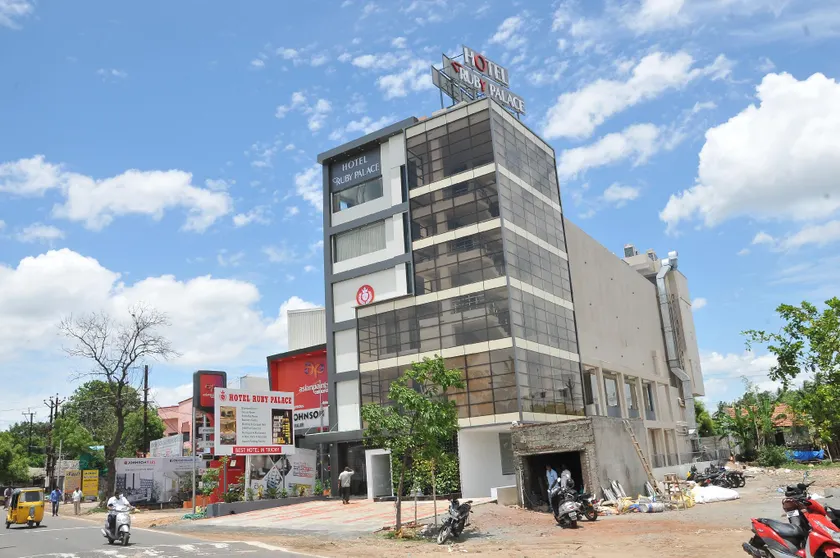 HOTEL RUBY PALACE - Image 1