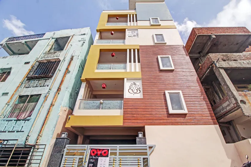 Collection O Shining Suites Near Erragadda Metro Station - Image 1
