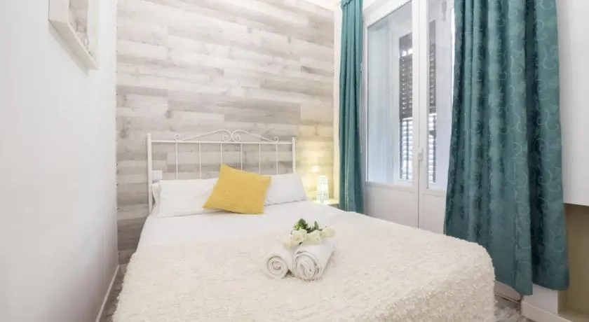 Apartamentos Day Madrid PLAZA DE ESPAÑA I - Image 1