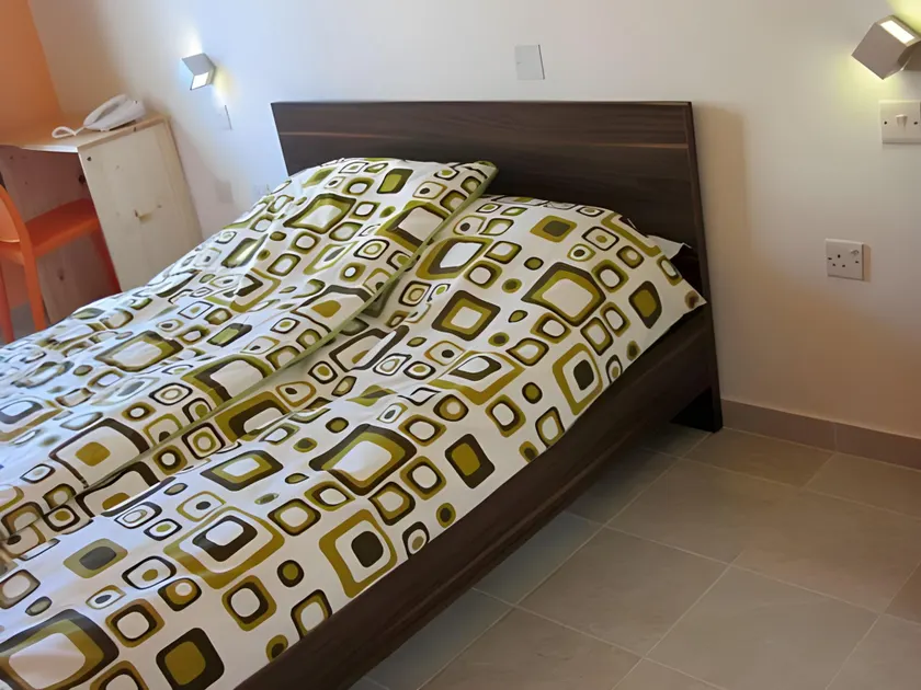 Corner Hostel - Image 1