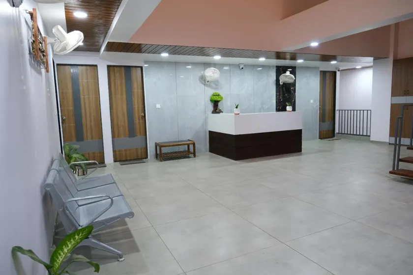 Hotel Shree Ram - Image 1