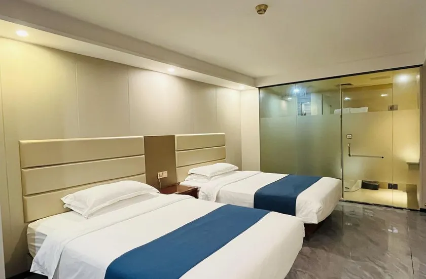 Shenzhen Hexing Hotel Chain - Shenzhen Longgang Nanlian Subway Station Branch - Image 1