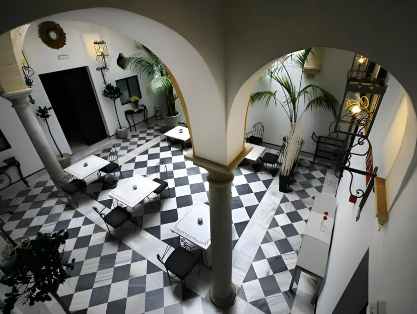 Hostal Palacio San Bartolomé - Image 1