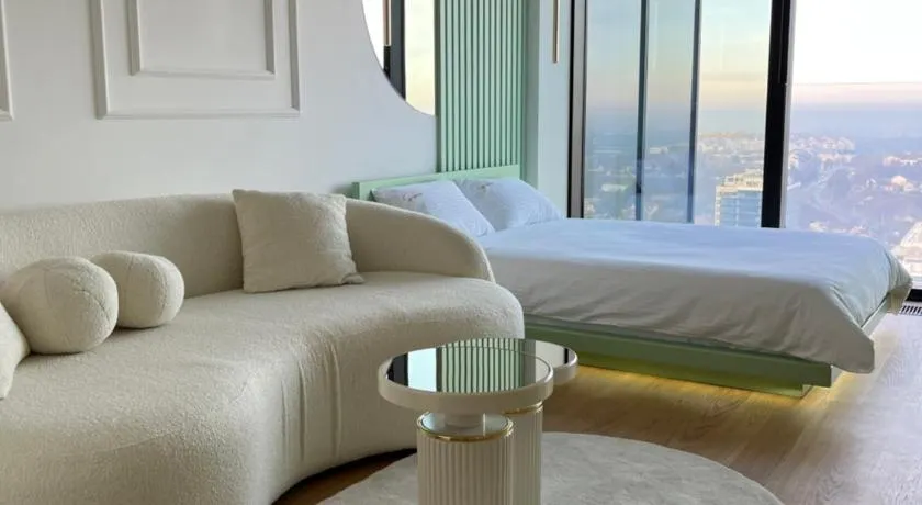 Sky Residence West 65 Tower - Image 1