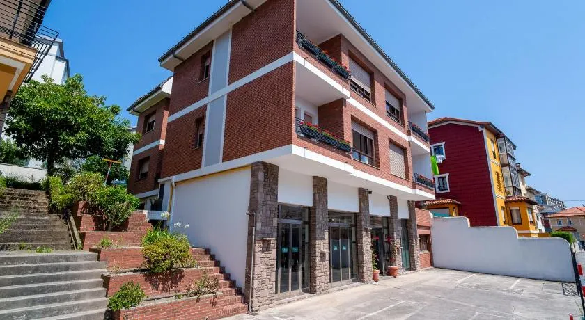 Apartamentos Santander Centro 3000 - Image 1