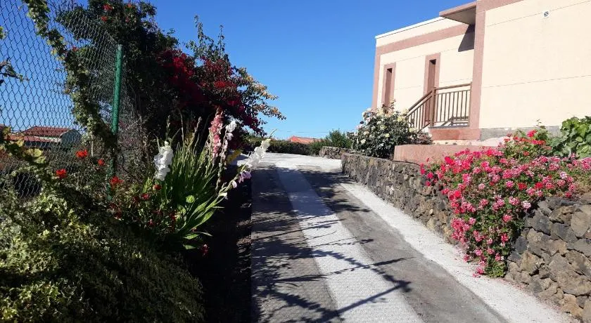 Maison de vacances 'Casa Girdana' avec vue sur la mer, terrasse privée et Wi-Fi - Image 1