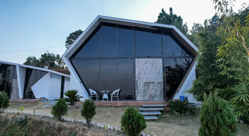 SaffronStays Luna Celeste - Image 1