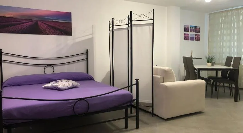 Casa Lavanda - Image 1