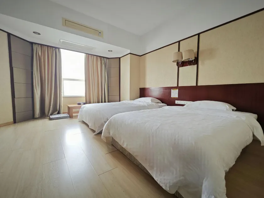 Kaiping Building Hotel - Image 1
