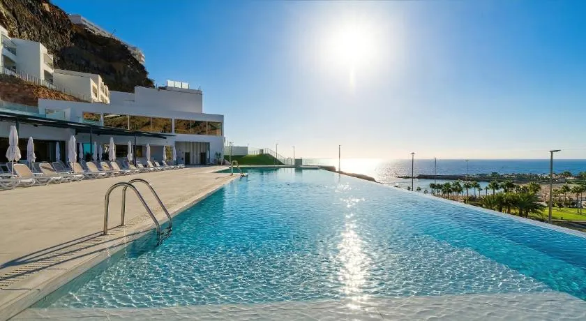Amadores View - Adults only - Image 1