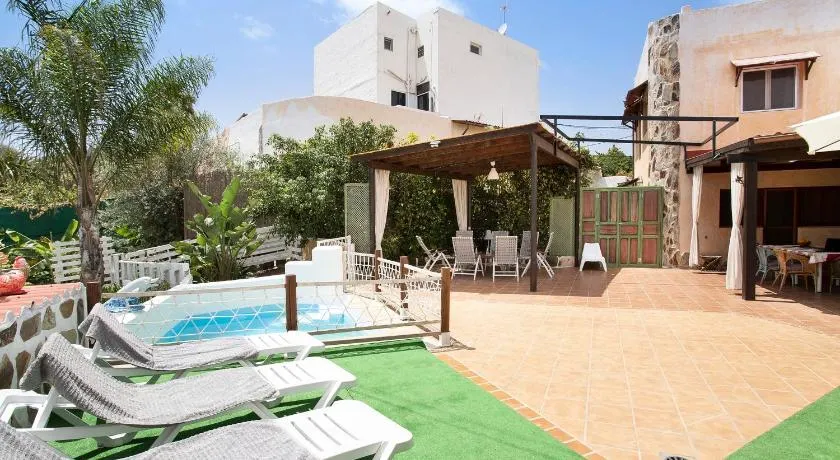 Casa Las Flores - Image 1
