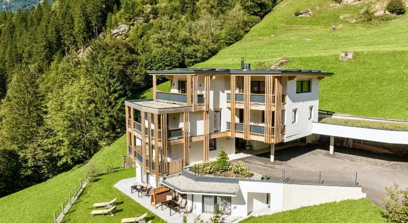 Natur Zeit - Alpine Garden Apartments - Image 1
