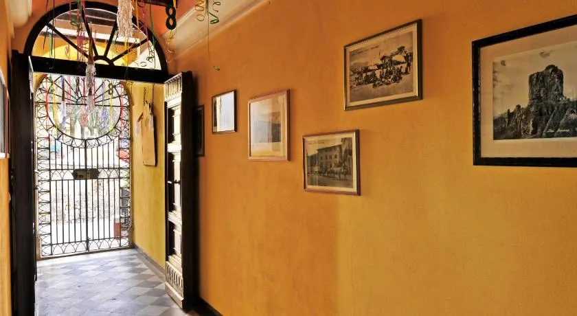 Sul Prado - Image 1