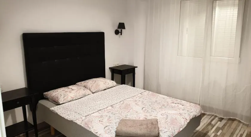 Apartamento Plaza Manila - Image 1