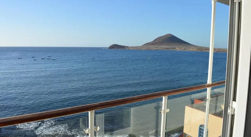 Edificio Playa Chica - Image 1