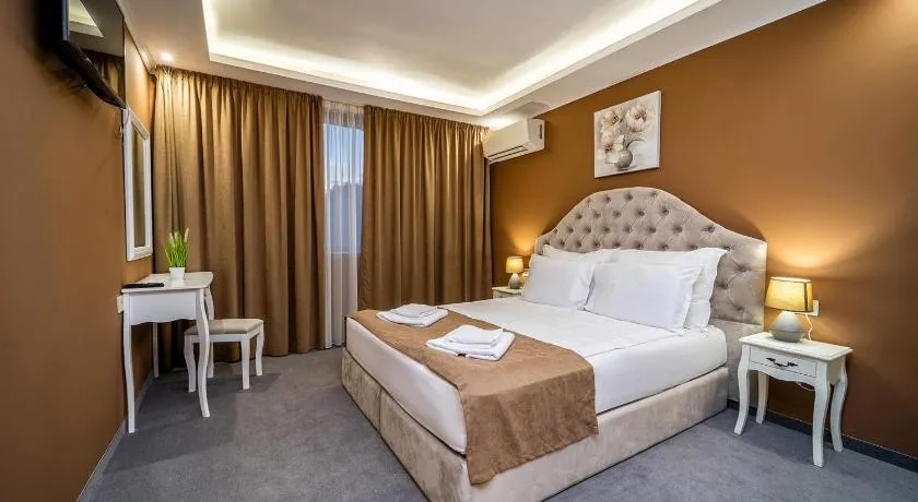 Hotel Rivera - Image 1