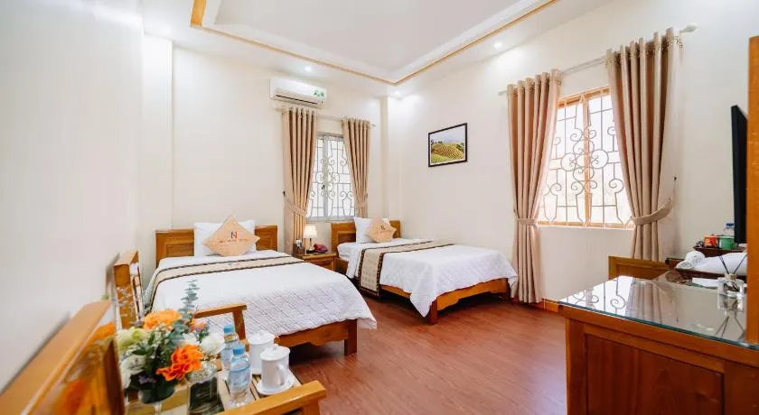 Huy Hoan Hotel - Image 1