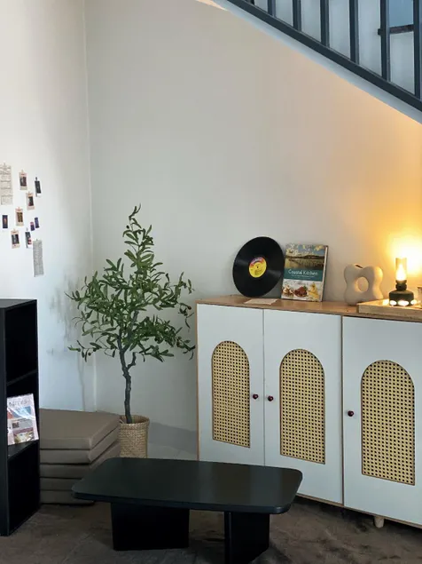 SHU House - Image 1